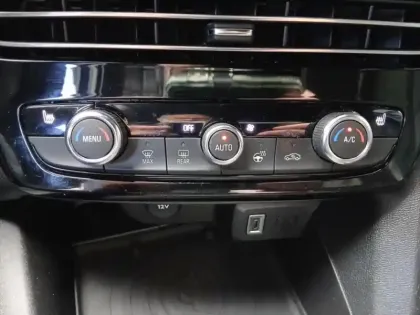 Photo 12 Opel Mokka  1.2 Turbo Hybrid 136ch Edition e-DCT6