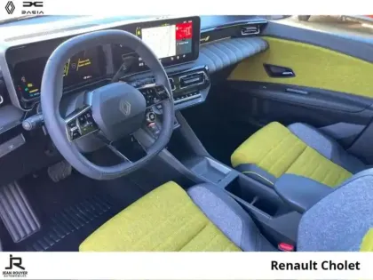 Photo 13 Renault 5  E-Tech Electrique 10ch Iconic Cinq autonomie confort