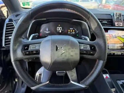 Photo 12 DS DS 7  Crossback BlueHDi 180ch Performance Line + Automatique