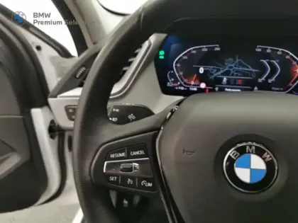 Photo 13 BMW Serie 1 Série 1 118dA 150ch Business Design