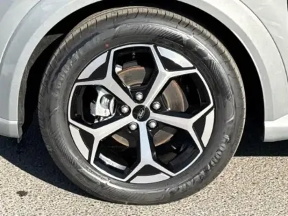 Photo 8 Ford Puma  1.0 EcoBoost Hybrid 125ch ST-Line S&S Powershift