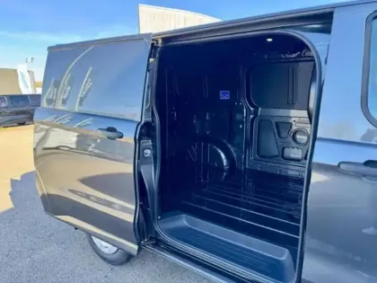 Photo 7 Ford Custom Gén. II Ph1 Trend 1