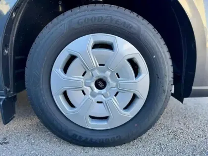 Photo 8 Ford Custom Gén. II Ph1 Trend 1