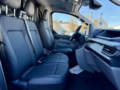 Photo 10 Ford Custom Gén. II Ph1 Trend 1