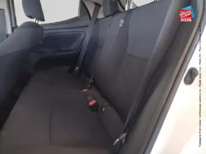 Photo 10 Toyota Yaris  116h Design 5p MC24