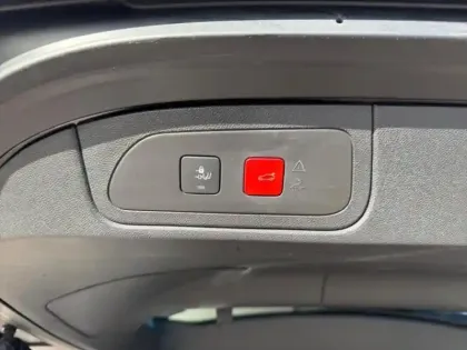 Photo 12 DS DS 7  Crossback E-TENSE 225ch Performance Line +