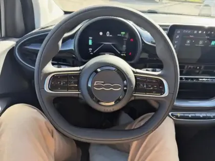 Photo 14 Fiat 500  e 118ch Pack Confort MY24