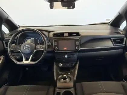 Photo 8 Nissan Leaf  150ch 40kWh Acenta 21