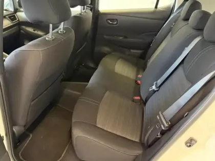 Photo 12 Nissan Leaf  150ch 40kWh Acenta 21