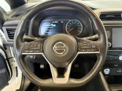 Photo 14 Nissan Leaf  150ch 40kWh Acenta 21