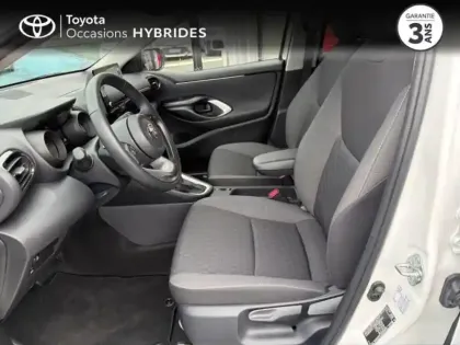 Photo 10 Toyota Yaris  116h Design 5p MY22