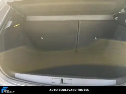 Photo 5 Peugeot 208  1.2 Hybrid 100ch Allure e-DCS6