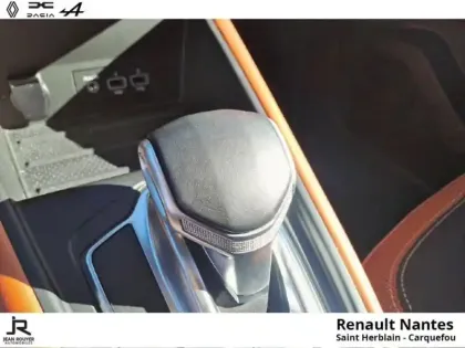 Photo 10 Renault Captur  1.6 E-Tech Plug-in 160ch Intens