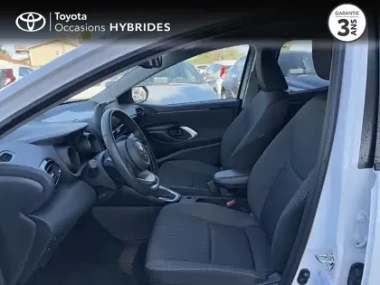 Photo 10 Toyota Yaris  116h Design 5p MY22