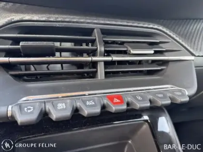 Photo 13 Peugeot 208  1.2 PureTech 75ch S&S Like 2023