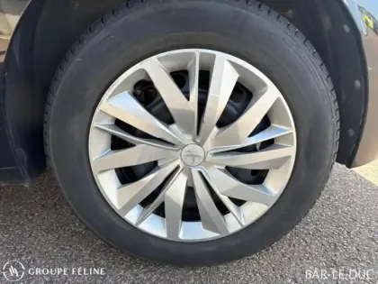 Photo 10 Peugeot 208  1.2 PureTech 75ch S&S Like 2023