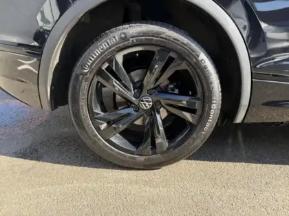 Photo 7 Volkswagen Tiguan  2.0 TDI 150ch R-Line DSG7