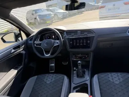 Photo 14 Volkswagen Tiguan  2.0 TDI 150ch R-Line DSG7