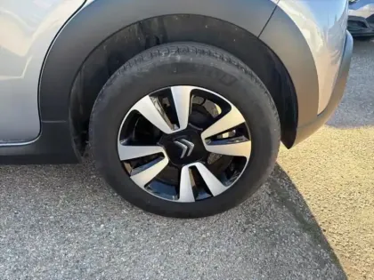 Photo 10 Citroën C3  1.2 PureTech 83ch S&S Shine