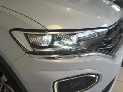 Photo 9 Volkswagen T-roc Gén. I Ph1 Active 5