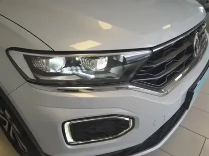 Photo 8 Volkswagen T-roc Gén. I Ph1 Active 5