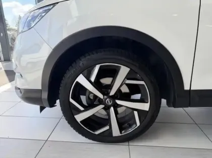 Photo 12 Nissan Qashqai Gén. II (J11) Ph2 Tekna 5