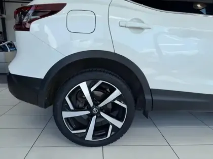 Photo 5 Nissan Qashqai Gén. II (J11) Ph2 Tekna 5