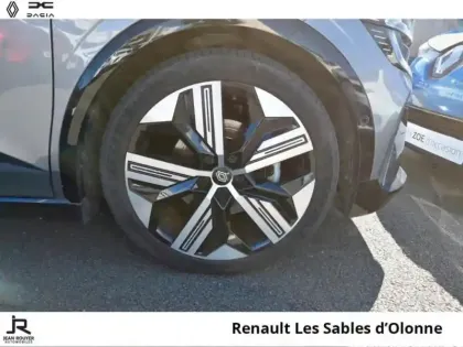 Photo 7 Renault Megane  E-Tech Electric EV60 220ch Iconic optimum charge