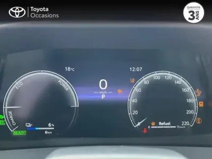 Photo 11 Toyota C-HR  2.0 Hybride Rechargeable 225ch Graphic MY26