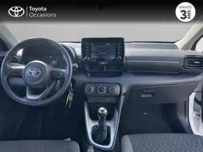Photo 7 Toyota Yaris  70 VVT-i Dynamic 5p MY22