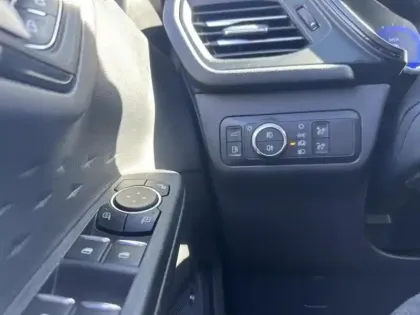 Photo 12 Ford Kuga Gén. III Ph1 ST-Line X 5