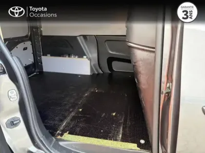 Photo 6 Toyota Proace  CITY Medium 100 D-4D Business RC21