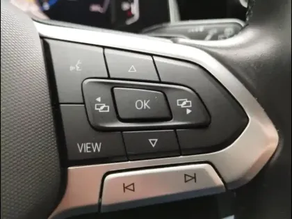 Photo 12 Volkswagen Taigo  1.0 TSI 110ch R-Line DSG7