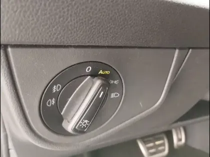 Photo 10 Volkswagen Taigo  1.0 TSI 110ch R-Line DSG7