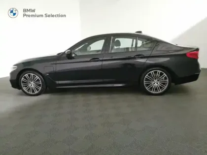 Photo 22 BMW Serie 5 Série 5 530eA 252ch M Sport Steptronic Euro6d-T 10CV