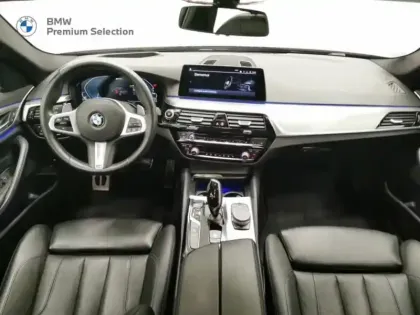 Photo 25 BMW Serie 5 Série 5 530eA 252ch M Sport Steptronic Euro6d-T 10CV