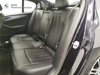 Photo 19 BMW Serie 5 Série 5 530eA 252ch M Sport Steptronic Euro6d-T 10CV