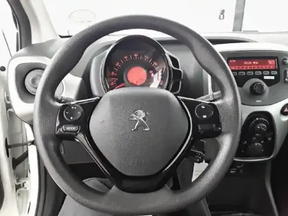 Photo 18 Peugeot 108  1.2 PureTech 82ch BVM5