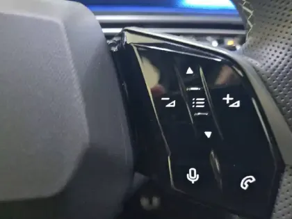 Photo 30 Peugeot 3008  Hybrid 136 e-DCS6