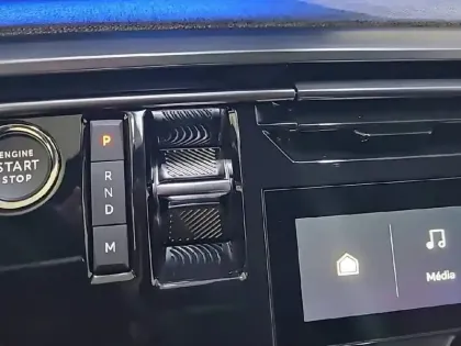 Photo 13 Peugeot 3008  Hybrid 136 e-DCS6