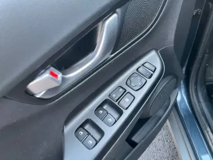 Photo 19 Hyundai Kona  Electrique 39 kWh - 136 ch