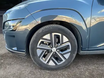 Photo 13 Hyundai Kona  Electrique 39 kWh - 136 ch