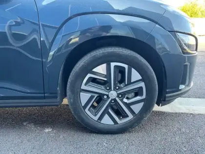 Photo 15 Hyundai Kona  Electrique 39 kWh - 136 ch