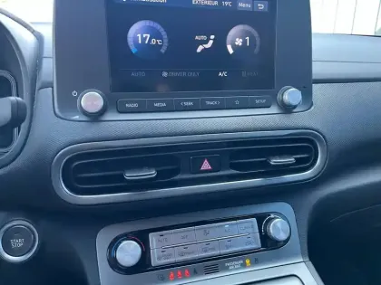 Photo 21 Hyundai Kona  Electrique 39 kWh - 136 ch