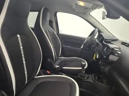 Photo 28 Renault Twingo  III SCe 65 - 21