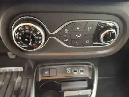 Photo 137 Renault Twingo  III SCe 65 - 21