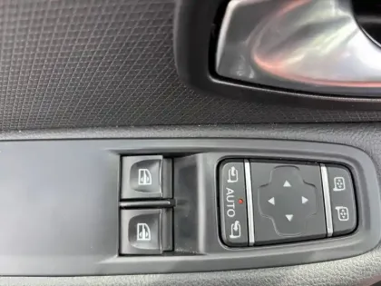 Photo 62 Renault Clio Gén. IV (B98) Ph2 Génération 5