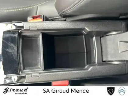 Photo 33 Peugeot 2008  BlueHDi 130 S&S EAT8