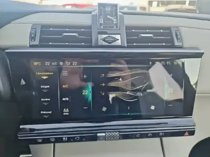 Photo 17 DS DS 7  Hybride Rechargeable E-Tense 360 EAT8 4x4