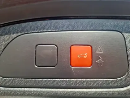 Photo 19 DS DS 7  Hybride Rechargeable E-Tense 360 EAT8 4x4